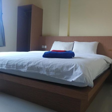 Hotel Mayang Sari 1 Jambi Extérieur photo
