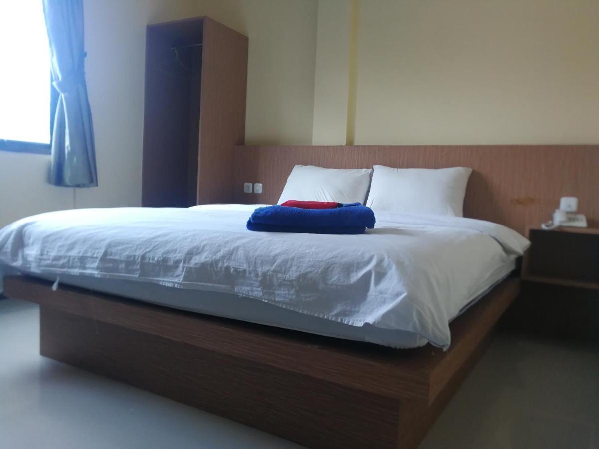 Hotel Mayang Sari 1 Jambi Extérieur photo